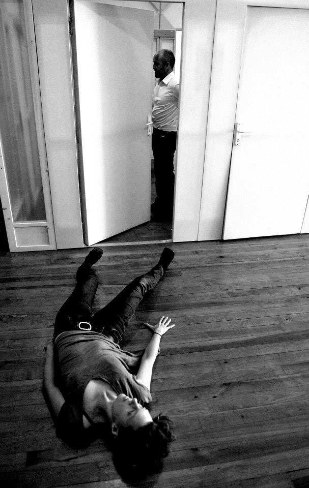 2009-2013 || La femme qui marchait dans les portes